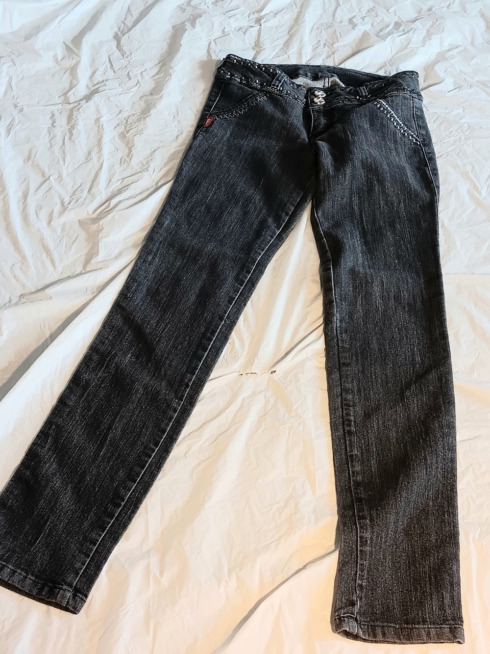 NEW Women's Skinny Charcoal Jeans w/ Rhinestone Buttons, Silver Trim, Med. Rise - Picture 3 of 6